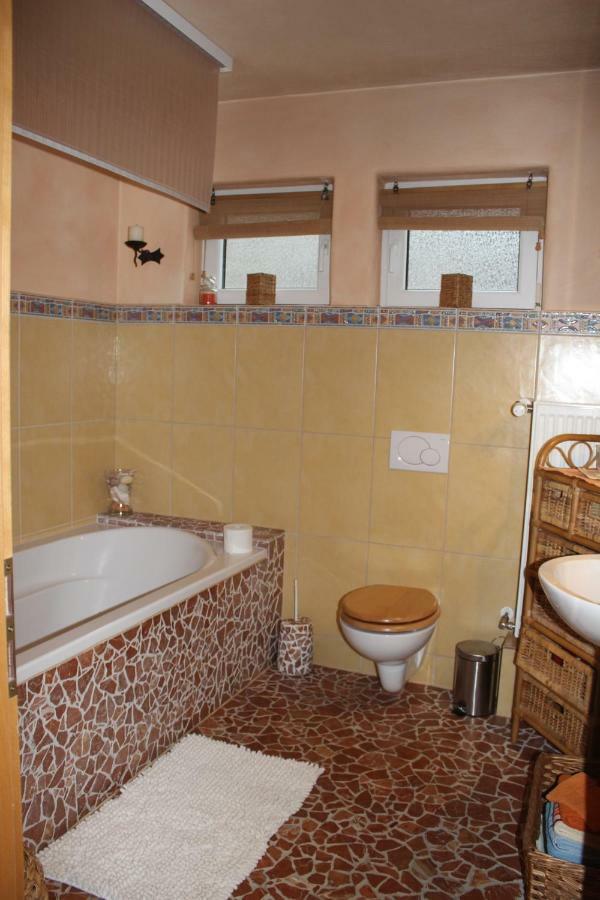 Ferienwohnung-Malanders Άντερναχ Εξωτερικό φωτογραφία
